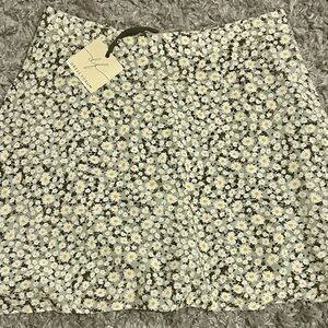 Floral Daisy Print Women's Skirt